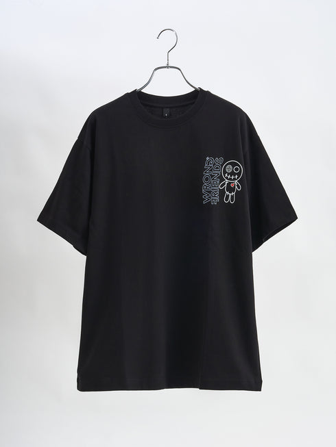 【WRONG FRIENDS】 VooDooキャラ&ロゴ プリント TEE