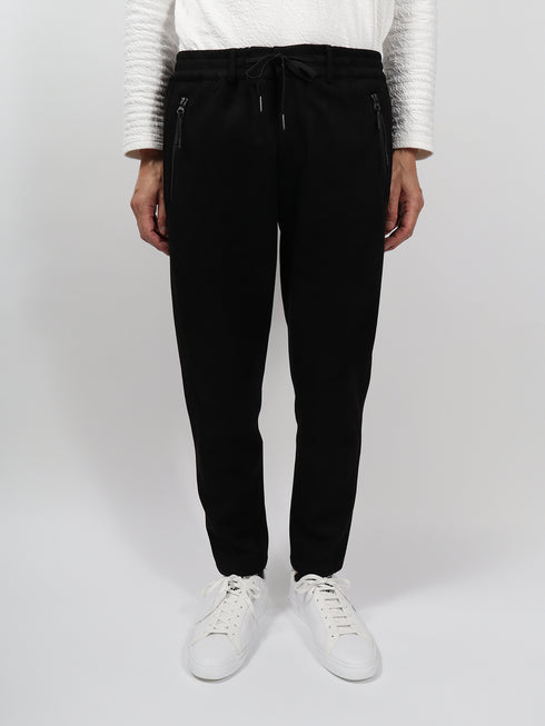 ポンチスエード ジョガーパンツ