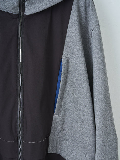 【TRANSITION】ポンチ×ストレッチナイロン切り替えフーデッドブルゾン